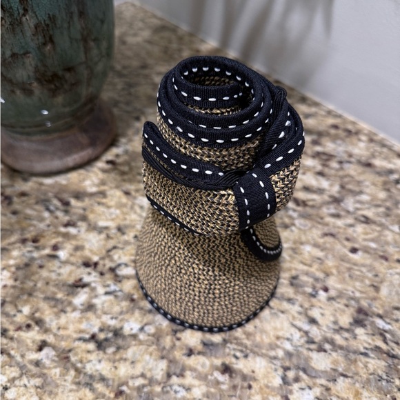 Sunnsand Packable Visor - Picture 7 of 8